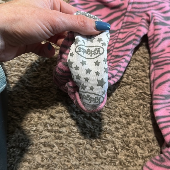 12 month fleece sleeper - Picture 3 of 3